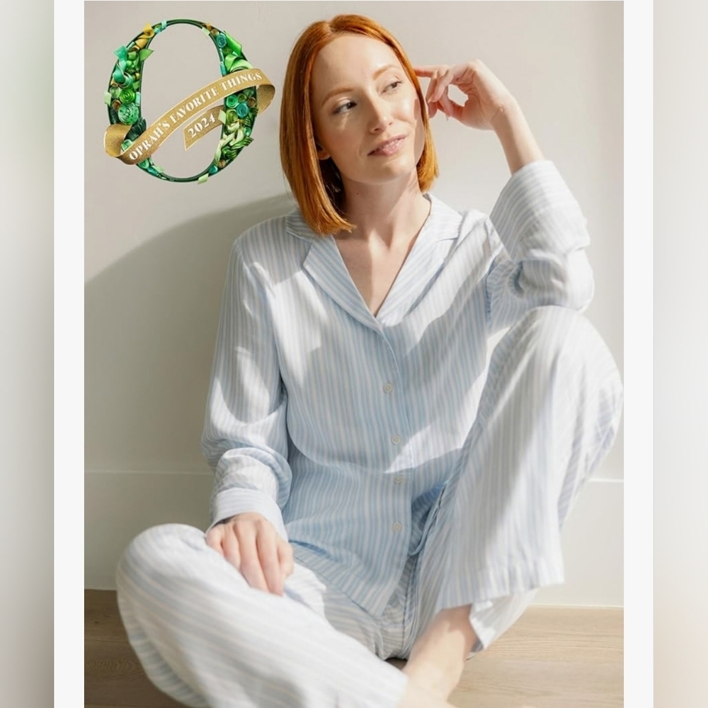 Cozy Earth Soft Woven Long Sleeved Pajama Set Blue And White Striped XL - Picture 2 of 9